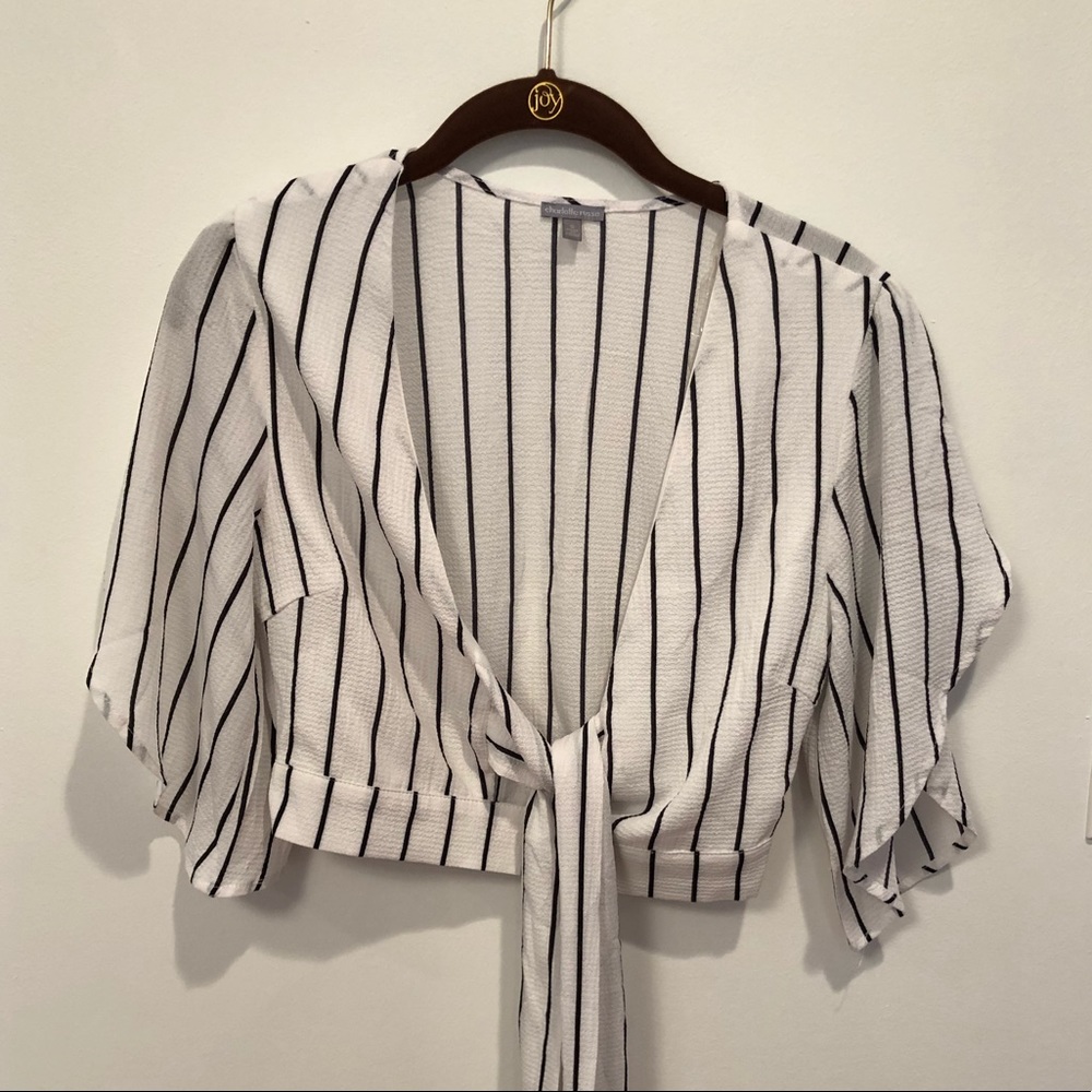 Stripped Tied Crop Top